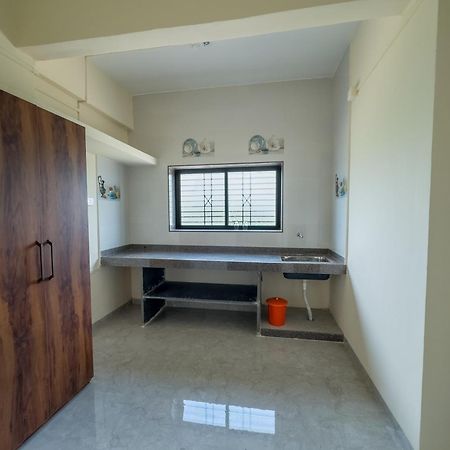 Punekar Bhavan Akalkot Esterno foto